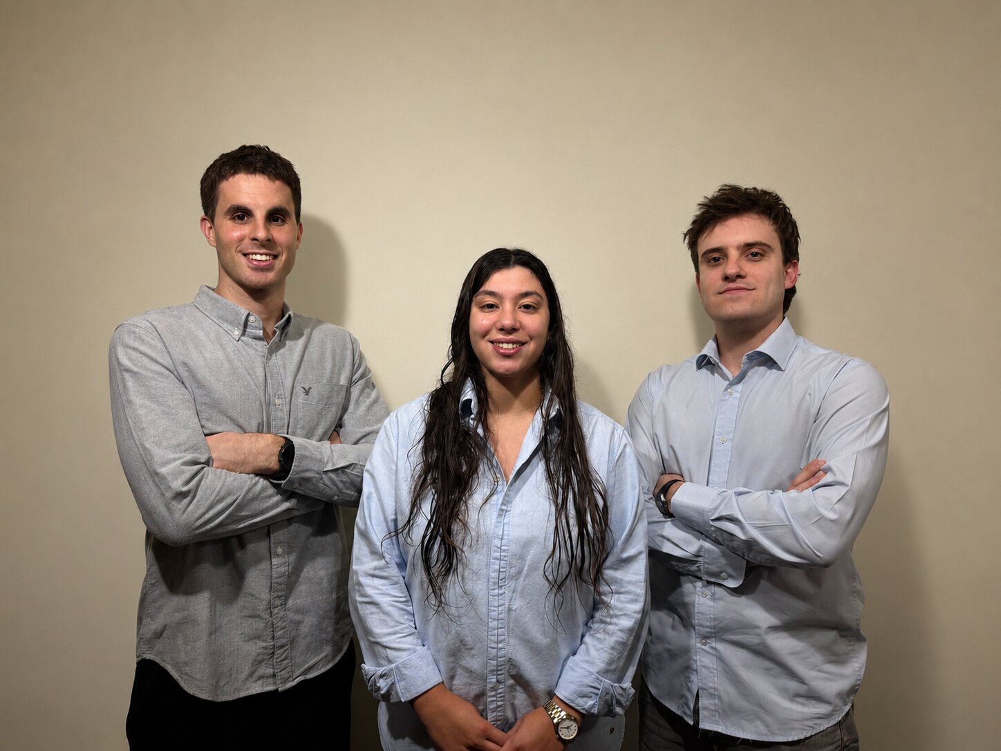 Martín, Salvador y Sofía — el equipo de Dimitris